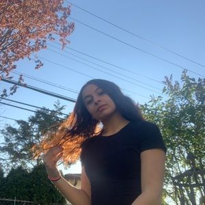 Meet your Posher, Jasmine